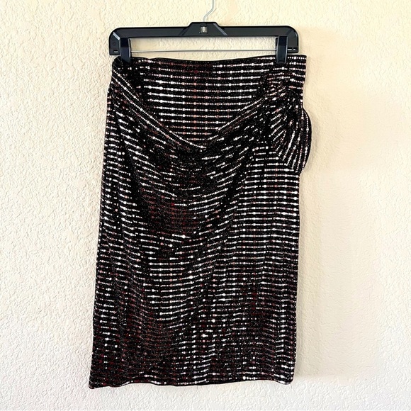 Bold Elements Wrap Sequins skirt Size Large - Picture 1 of 9